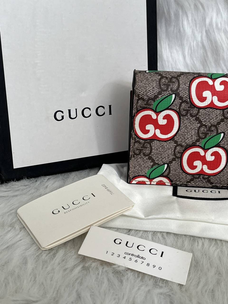 Guchi_G8__Premium_Coded_Wallet_CardHolder_With_OriginalPacking