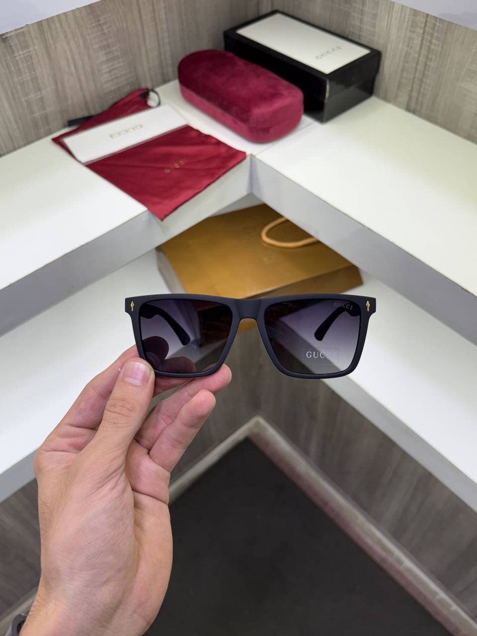 Guchi 69013 Premium sunglass (Matt Black)