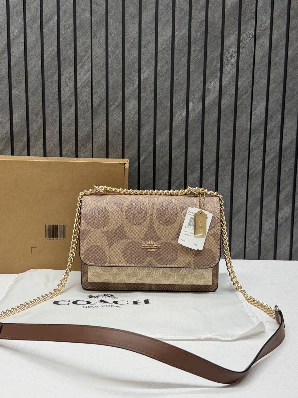 Coacch Klare Highend ShoulderBag With OriginalBox & DusTCover Metal Tag