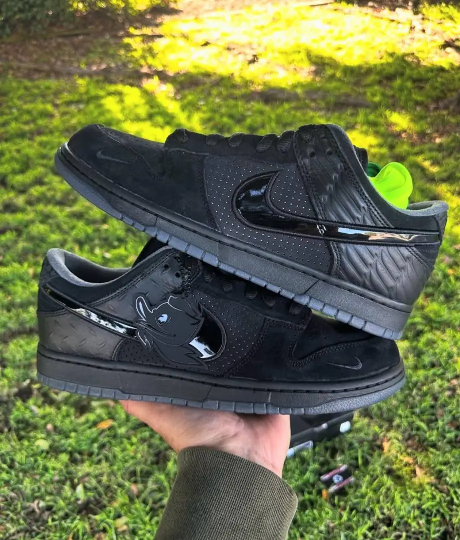 Nike SB DUNK LOW DUCK FEATHER BLACK UNIVERSITY OREGON - Image 3