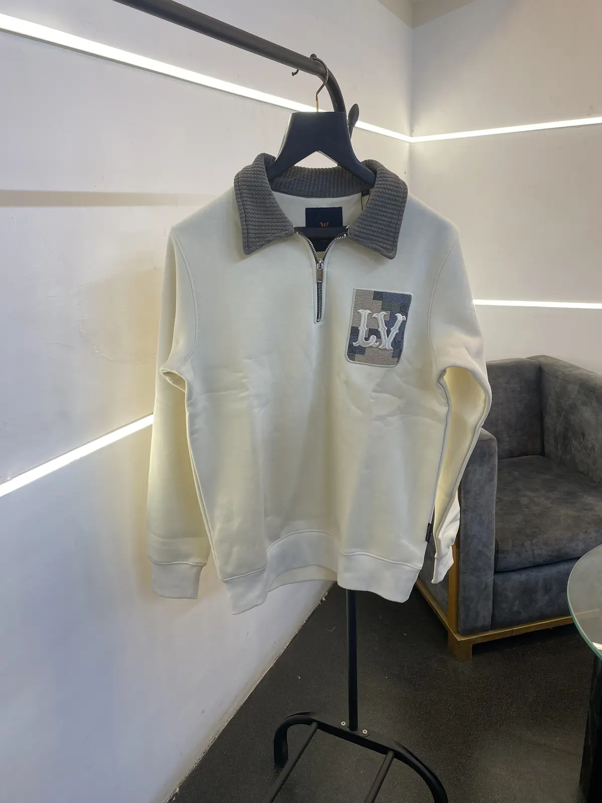 Louis Vuitton heavy gsm H zip cotton fleece imported sweatshirt cream