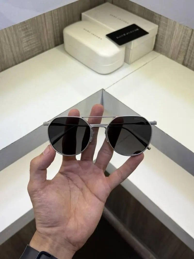 Marc Jacobs Silver Black 1300 - Image 3