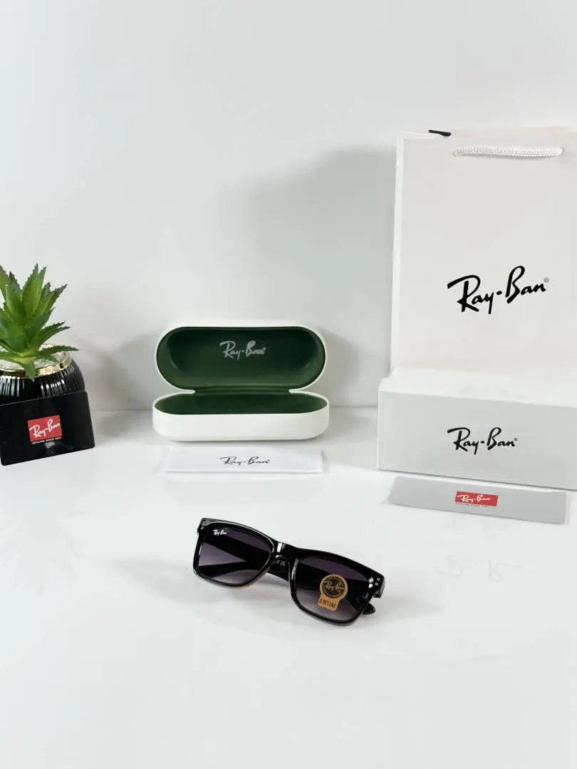 Ray-Ban Reverse 0502 Black Shaded - Image 2
