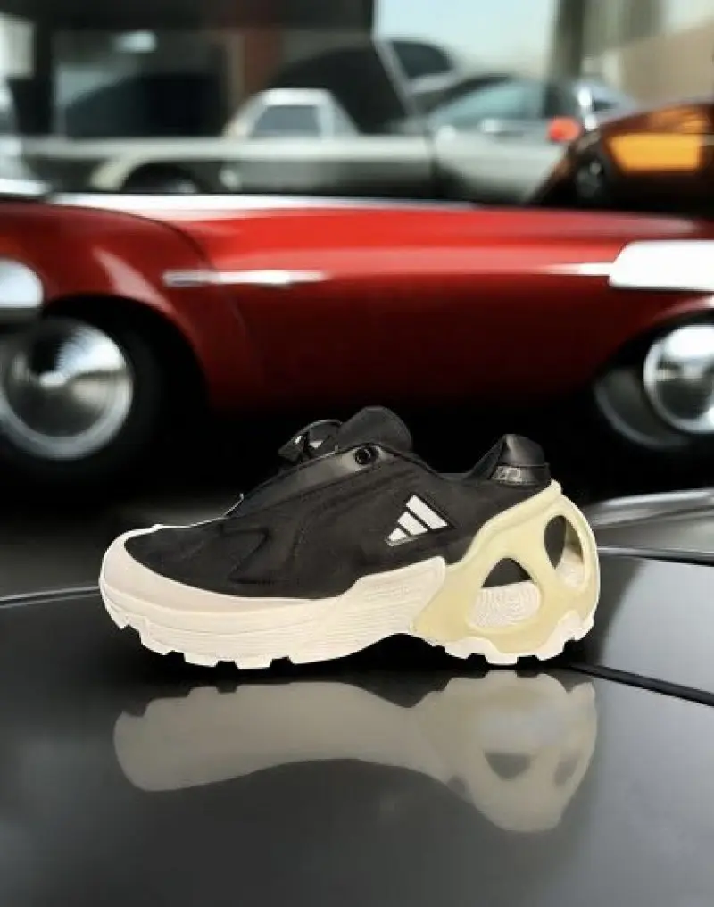 Adidas WONDER RUNNER BLACK BEIGE WHITE 2025 - Image 2