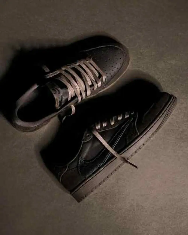 Travis scott x Nikkee air jordan retro 1 low velvet brown semi ua 2190 - Image 6