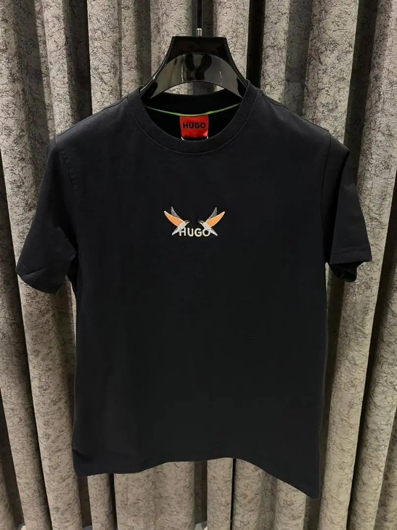 HUGO BOS IMPORTED STORE ARTICLE T-SHIRT
