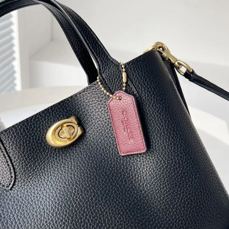 Coach Willow 24 Medium Black Bag With OriginalBox - Image 7