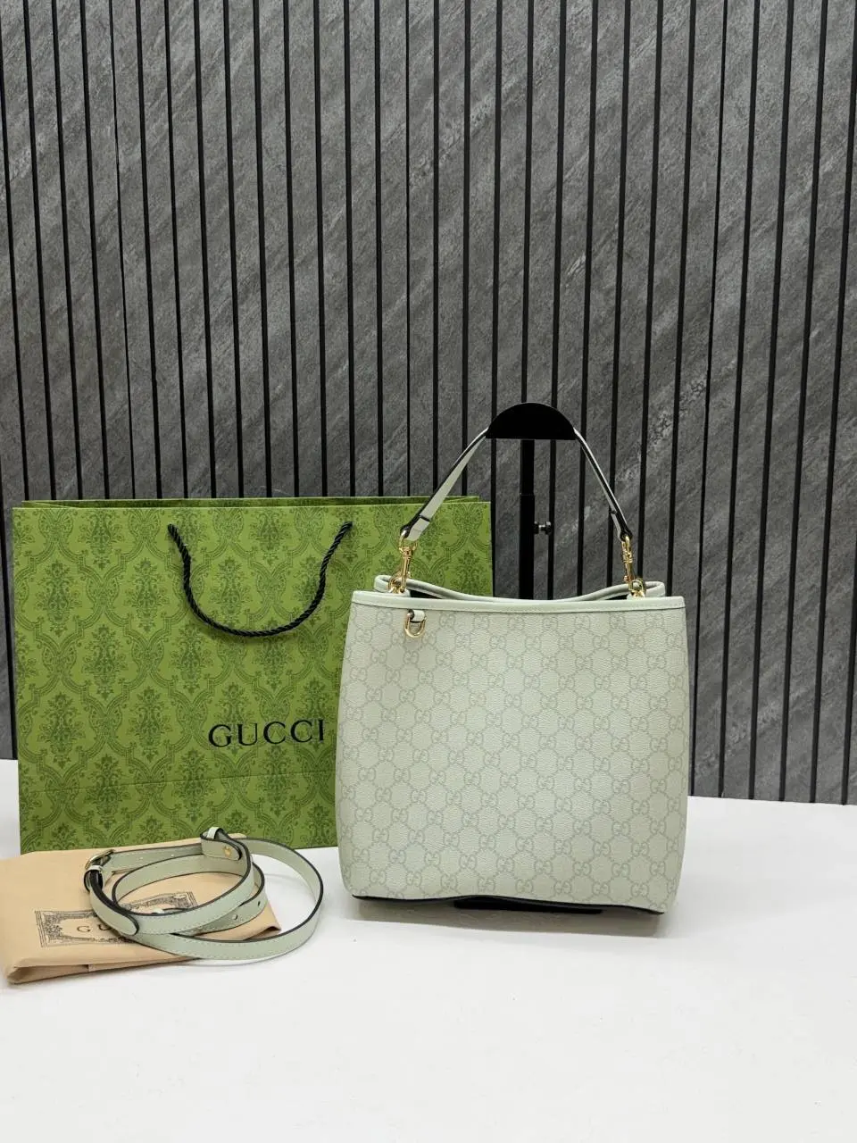 Gucci GG Emblem CB Green Medium Bucket With Original DustCover & CarryBag - Image 5