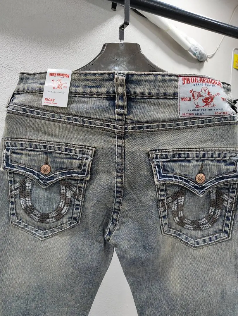 TRUE RELIGION IMPORTED STORE ARTICLE JEANS - Image 3
