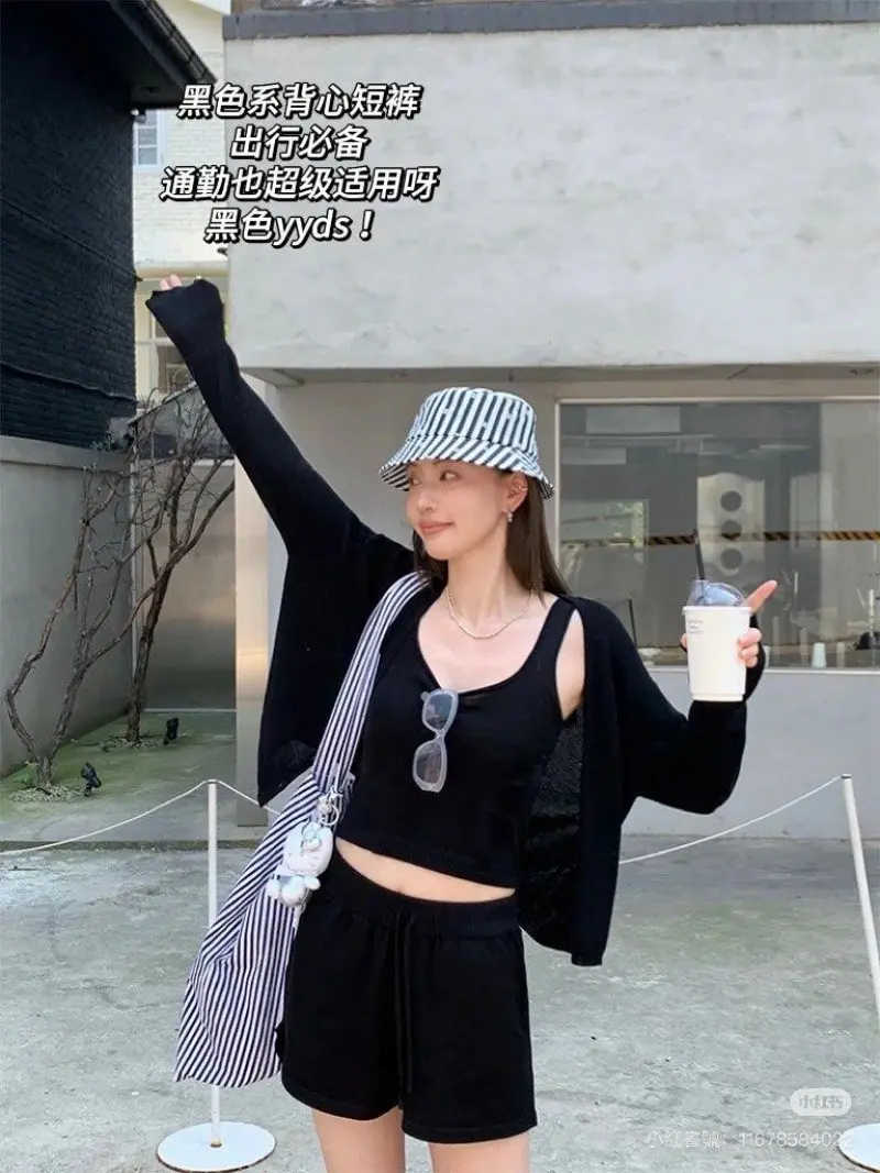 Chanel Black And White Stripes Premium Bucket Hat (With Safety Box) - Image 5