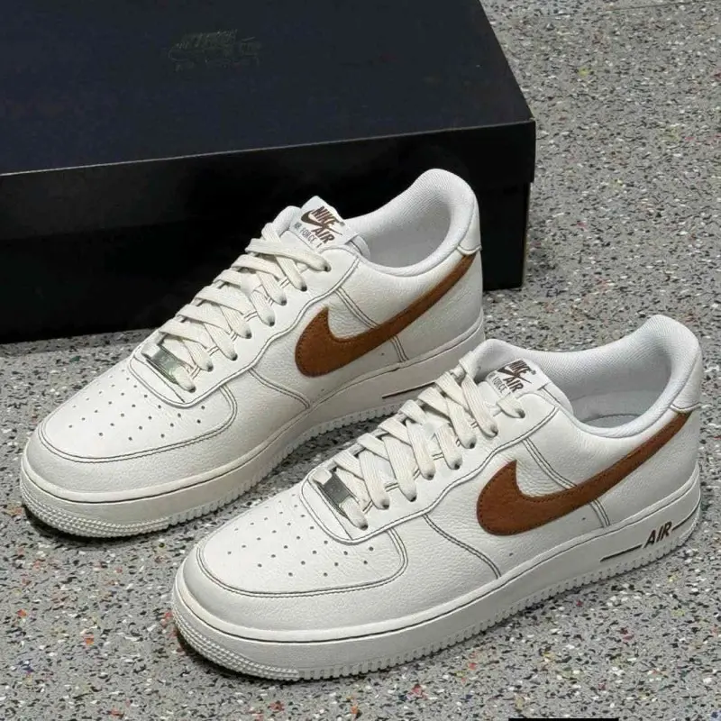 Nike AirForce 1 Low IvorySaddle Brown - Image 4