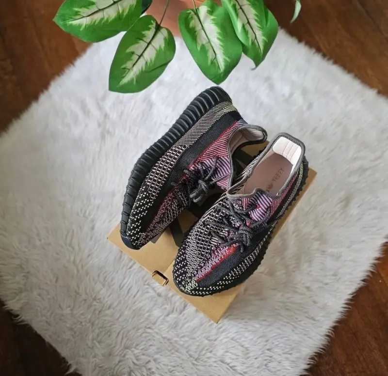 Adidas Yeezy 350 V2 YECHEIL BLACK SEMI UA With OG ACCESSORIES - Image 3