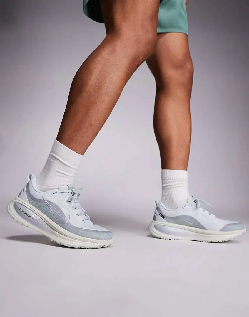 Nike Running Vomero 18 Gore-Tex Grey - Image 5