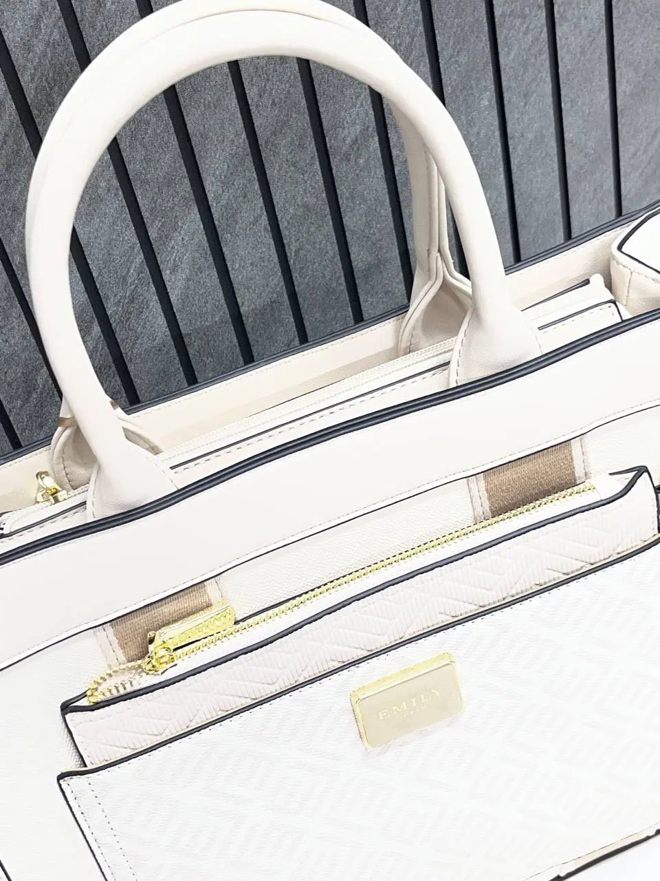 Emily Loran Beige Large Satchel Bag Highend Leather Handbag With Dust Cover Packaging - Image 3