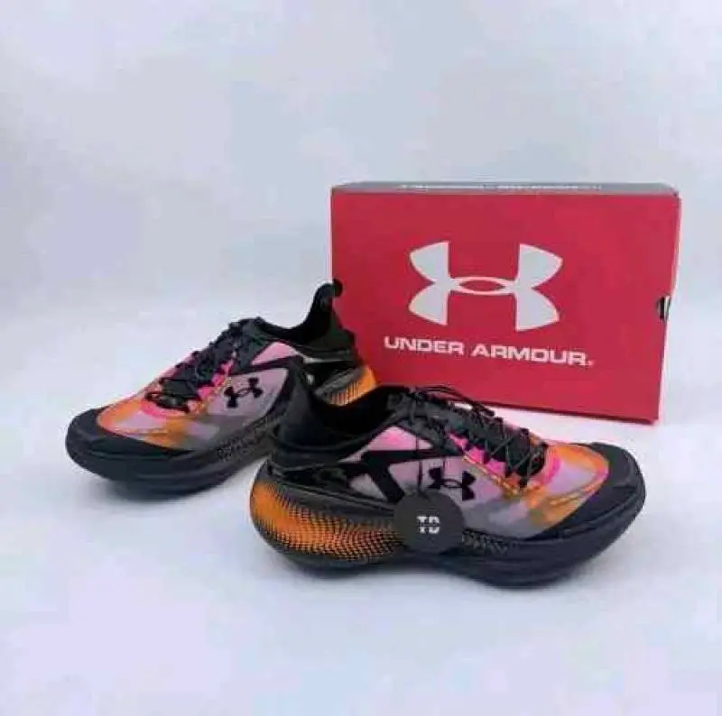 Under Armouur Echo Slipspeed Black Rebel Pink - Image 2