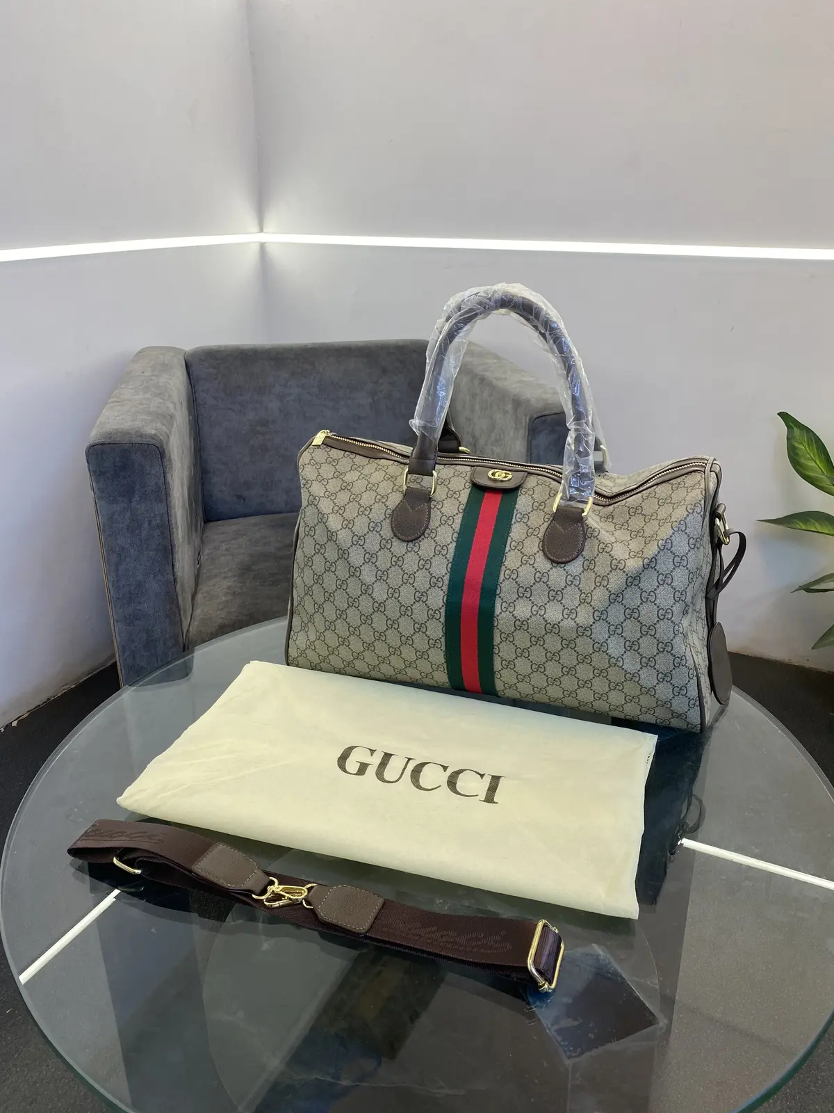 Gucci monogram steel logo duffle bag with dust bag and brand strap beige grey