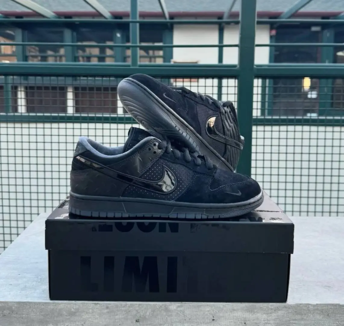 Nike SB DUNK LOW DUCK FEATHER BLACK UNIVERSITY OREGON