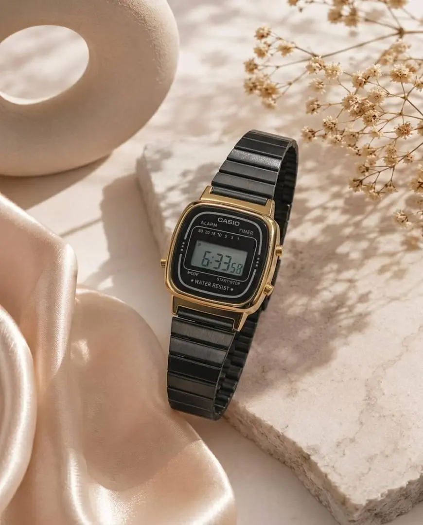 Casio Womens Vintage LA670 Black-Gold-Black - Image 2