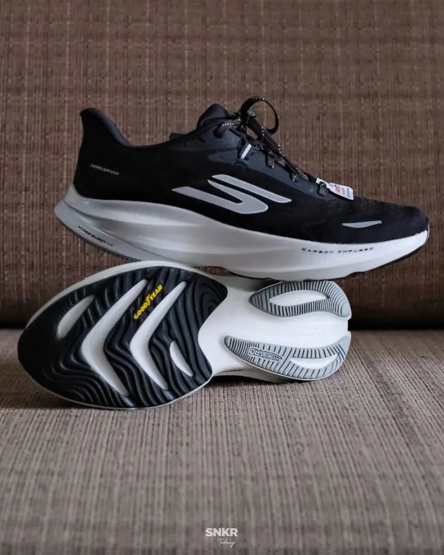Skechers Aero Spark black Running - Image 2