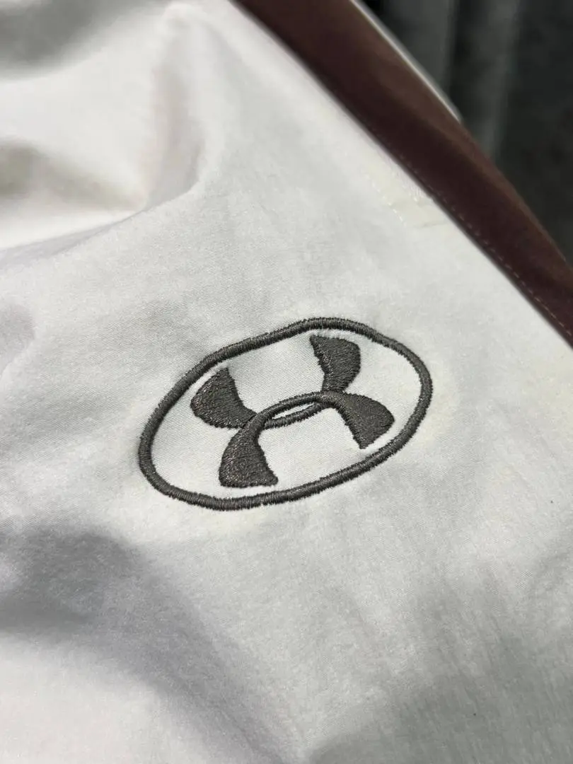 UNDER ARMOR IMPORTED STORE ARTICLE TRACK PANT - Image 3