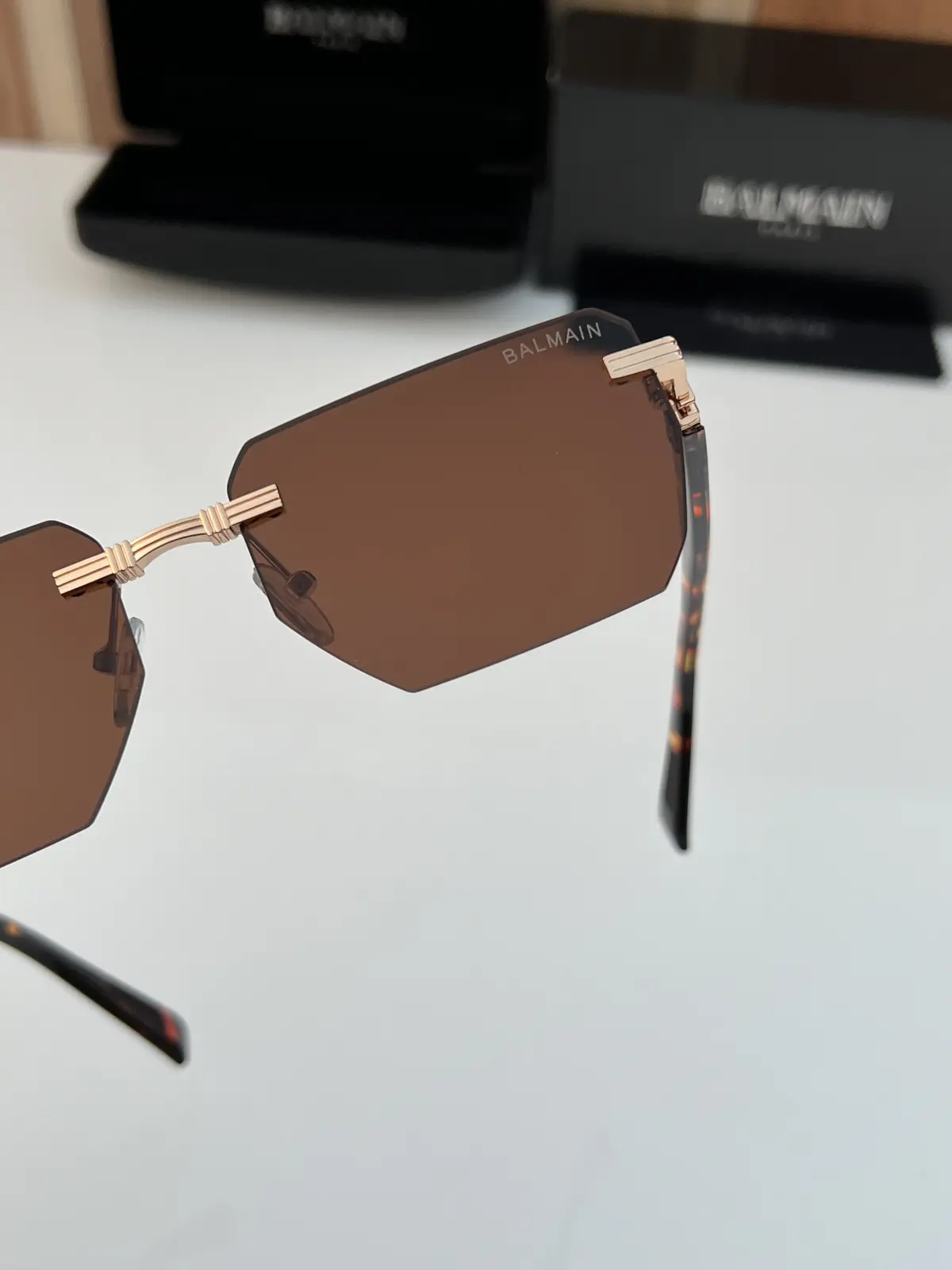Balmain 98201 gold brown - Image 4