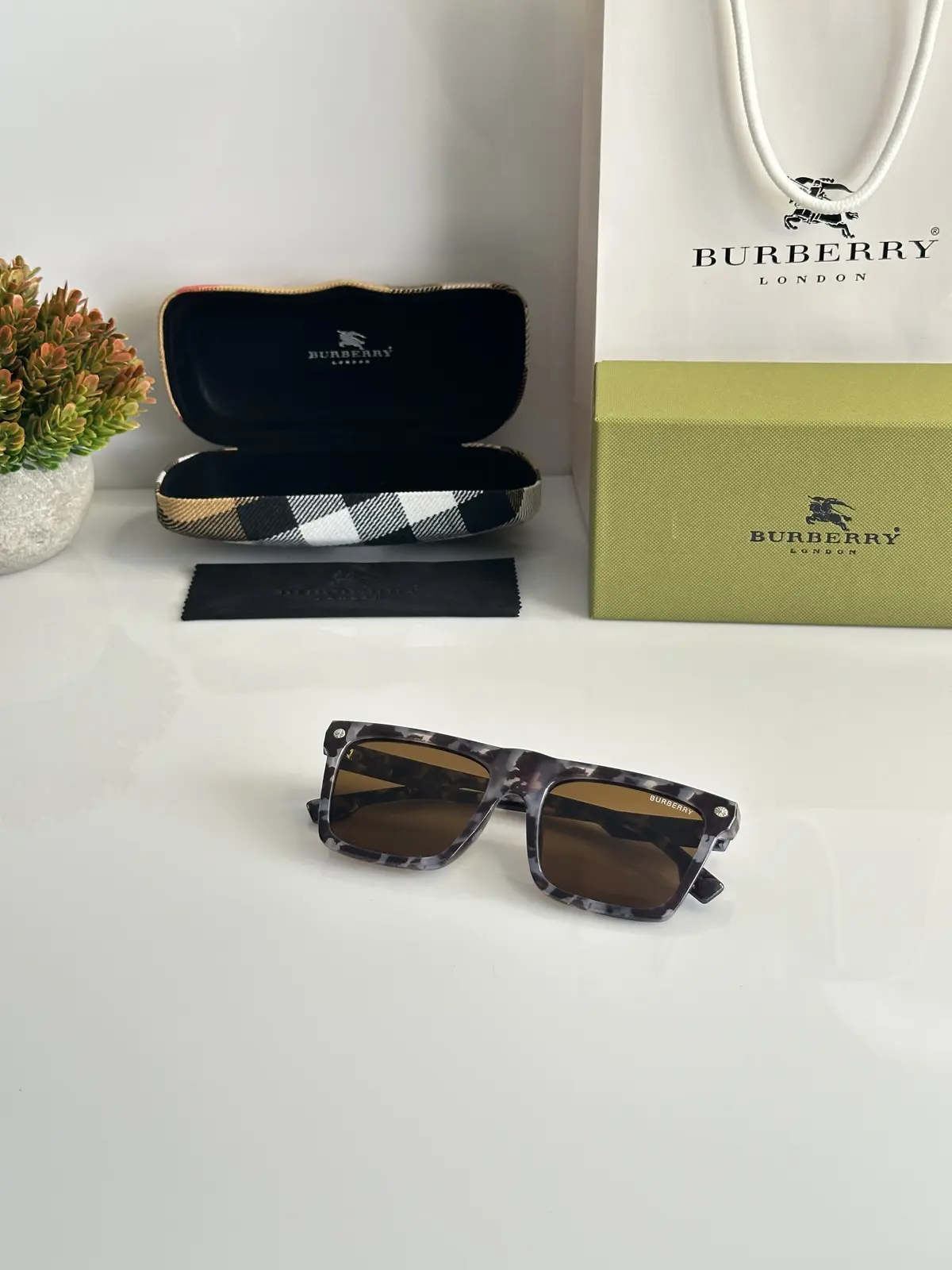 Burberry 8769 Marble Brown - Image 2