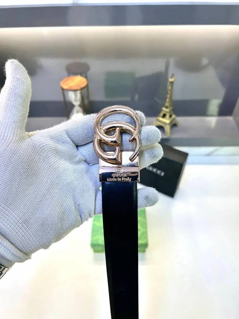 Gucci Glossy Golden Reversible Belt Fa 668 - Image 3