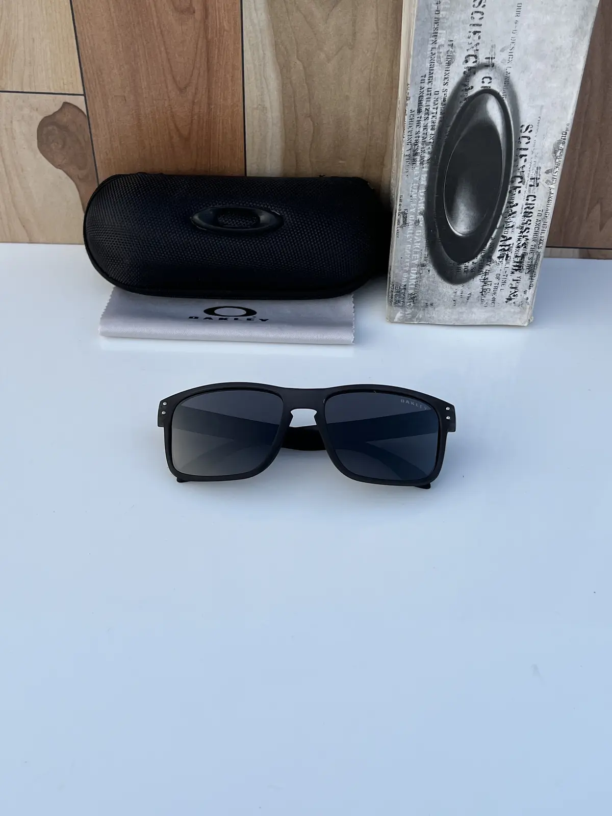 Oakley 3338 black silver - Image 3