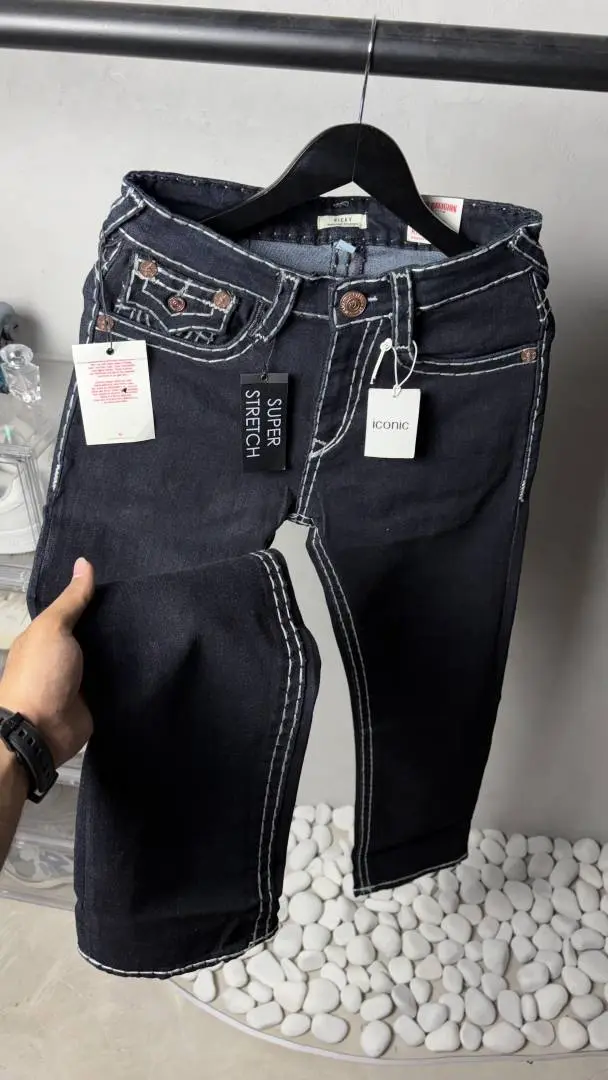 Tru e Religio n Premium Jeans 2343 - Image 2