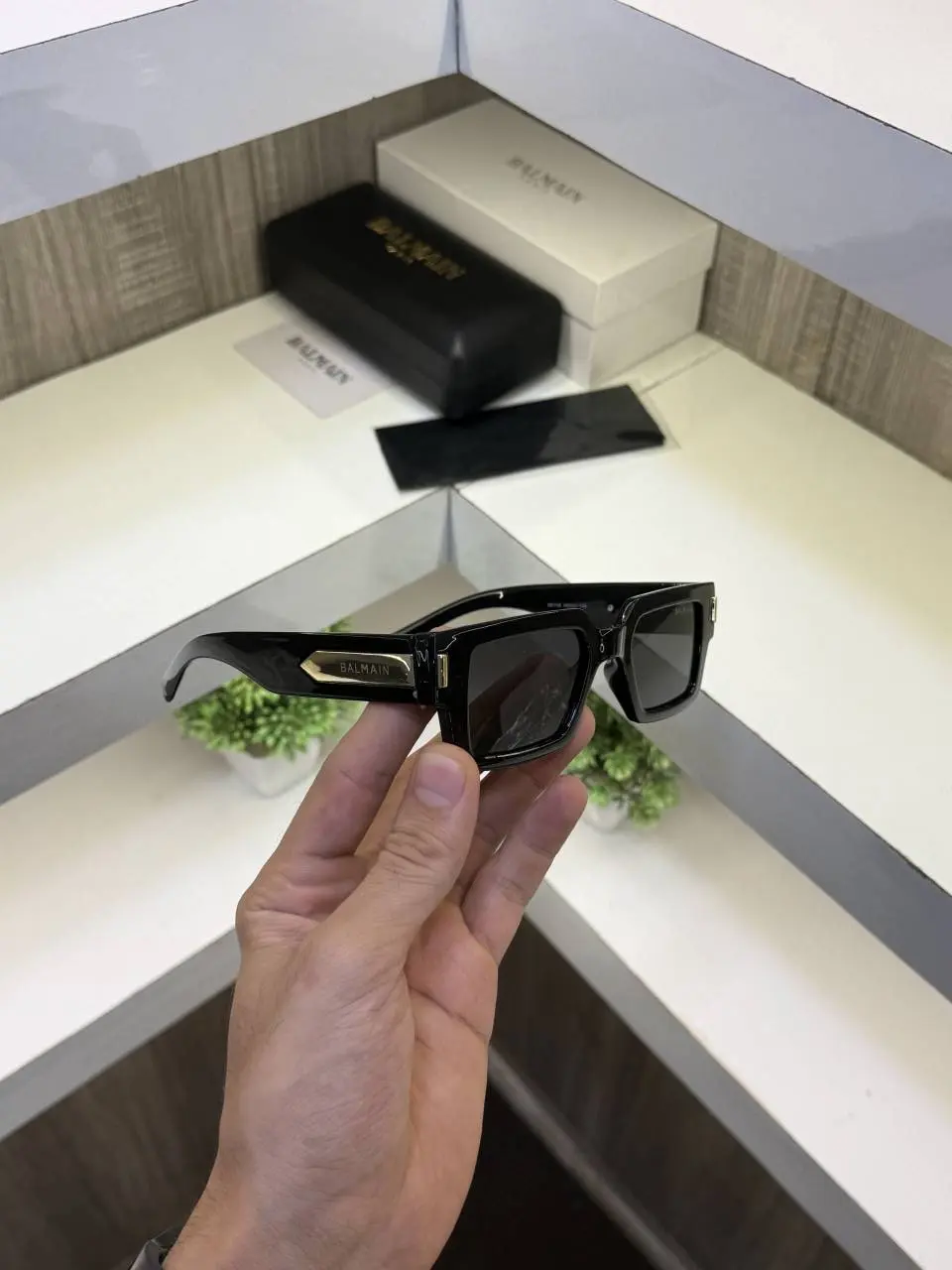 Balmain Paris 6108 Sunglass - Image 4
