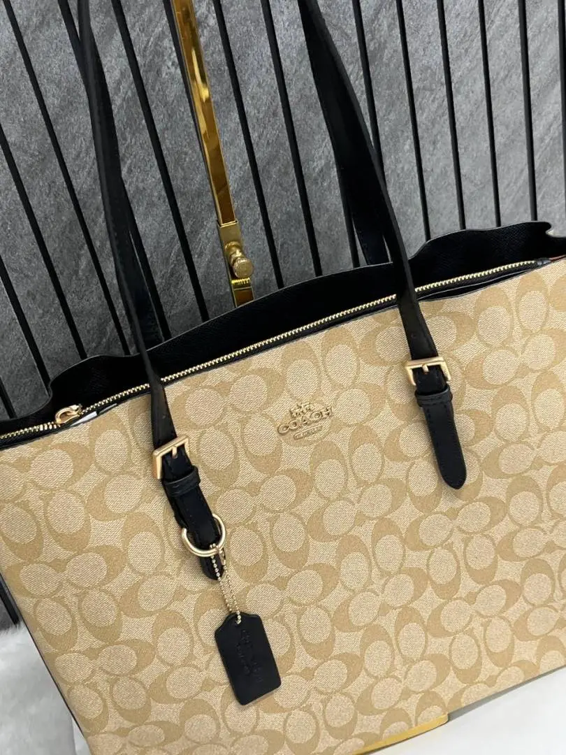 Coach Mollie Tote With DustCover Premium - Image 3