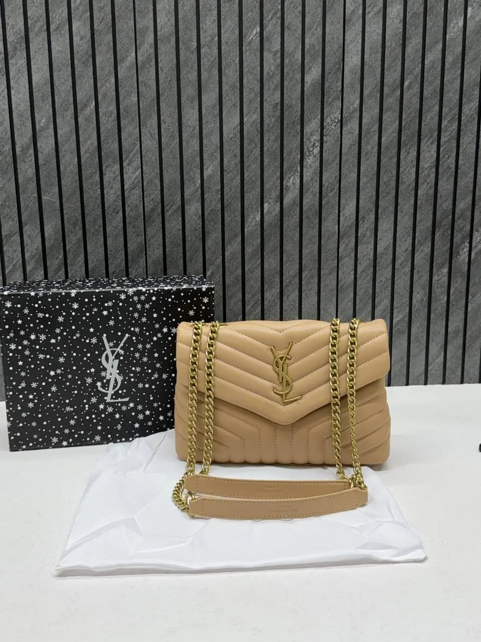 Ysl Lou Lou Medium Size 8802 Shoulder Bag With Original Box & DustCover Packing - Image 5