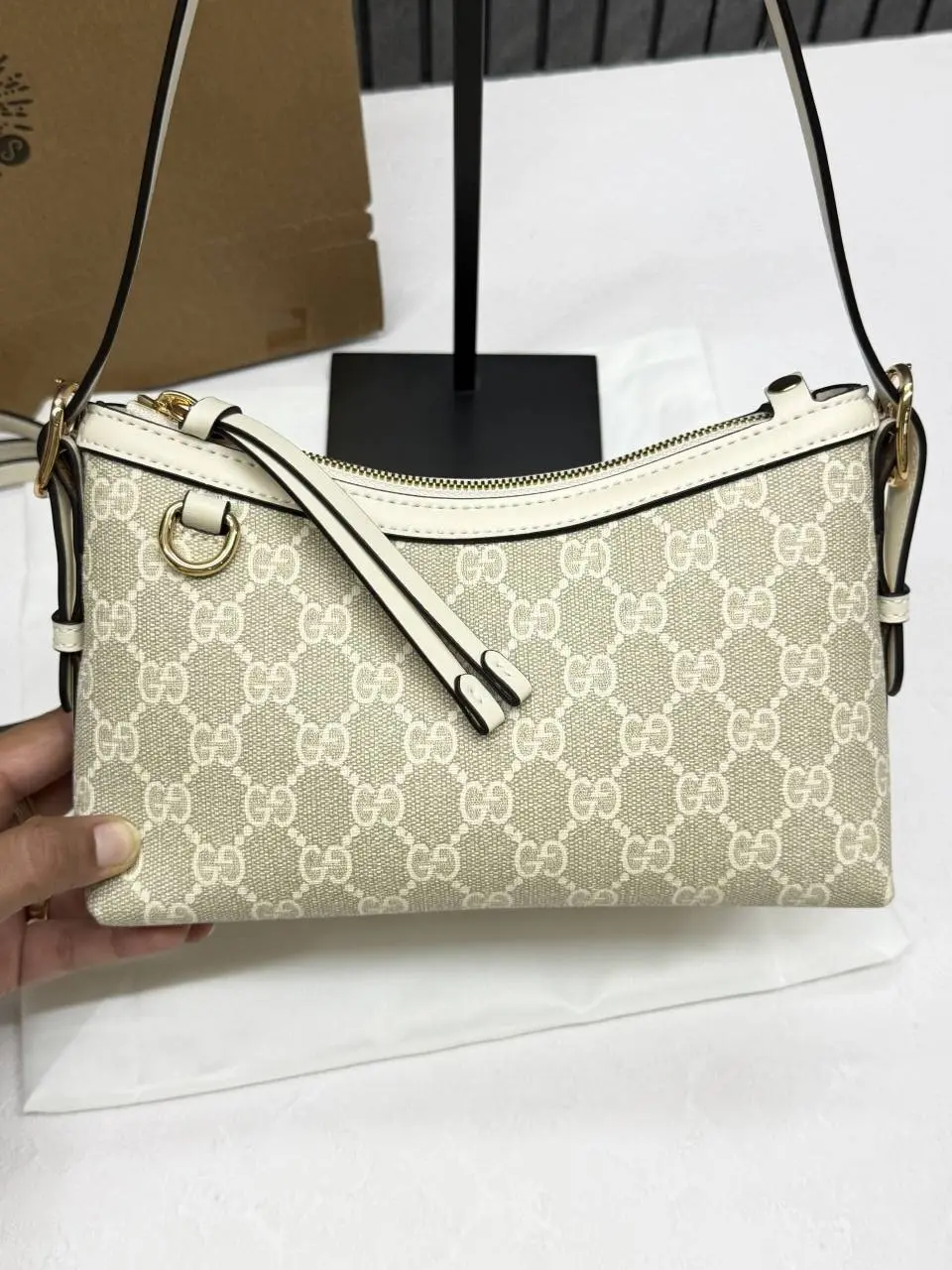 Gucci GG Emblem Small Shoulder Bag With OriginAuldouble Box DustCover & LongBelt - Image 5
