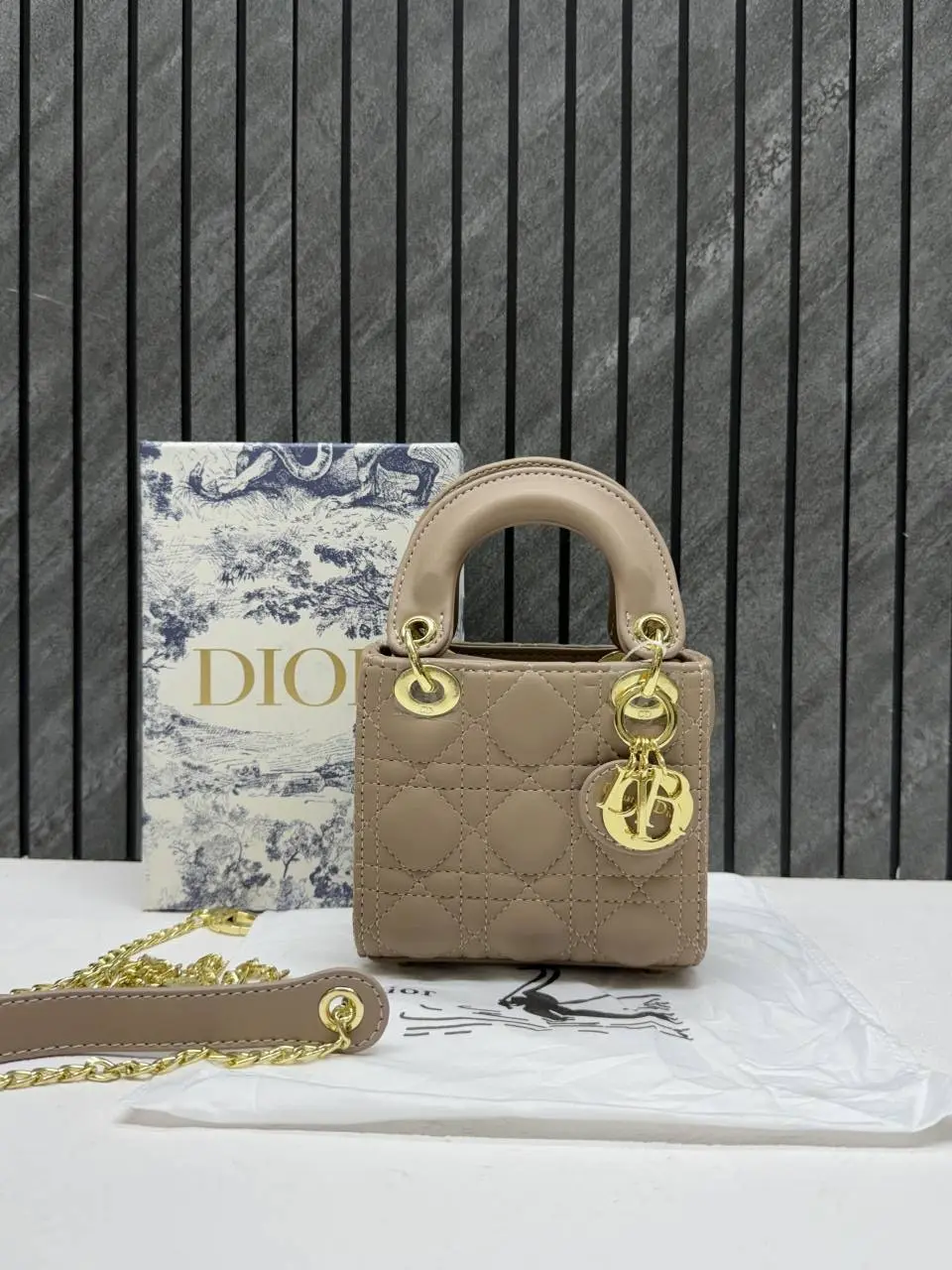 Dior 662 Lady Dioor Nano beige With Original Box Packing - Image 3