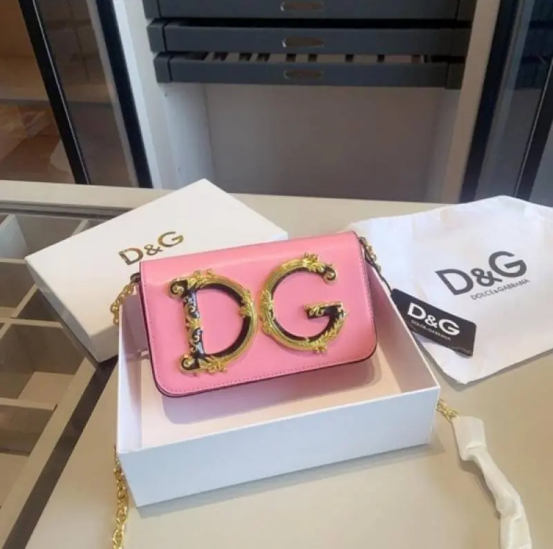 Dolce Gabana D&G Nappa Leather Shoulder Bag WIth OG Box & Dust Bag (Pink-990) - Image 2