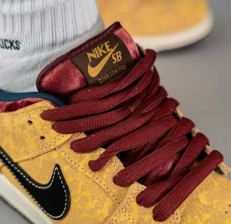 Nike SB Dunk Low Pro City Of Cinema - Image 10