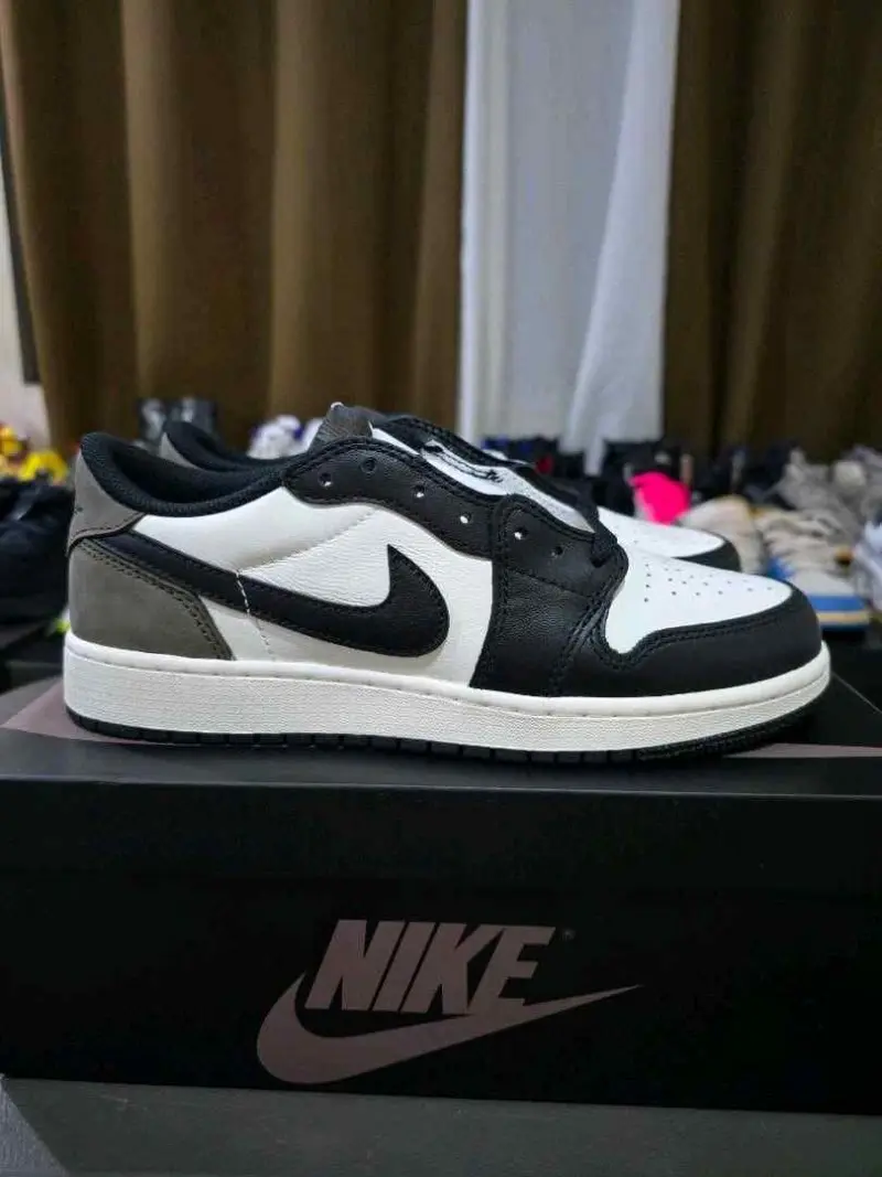 Nike Air Jordan 1 Low OG Mocha - Image 5