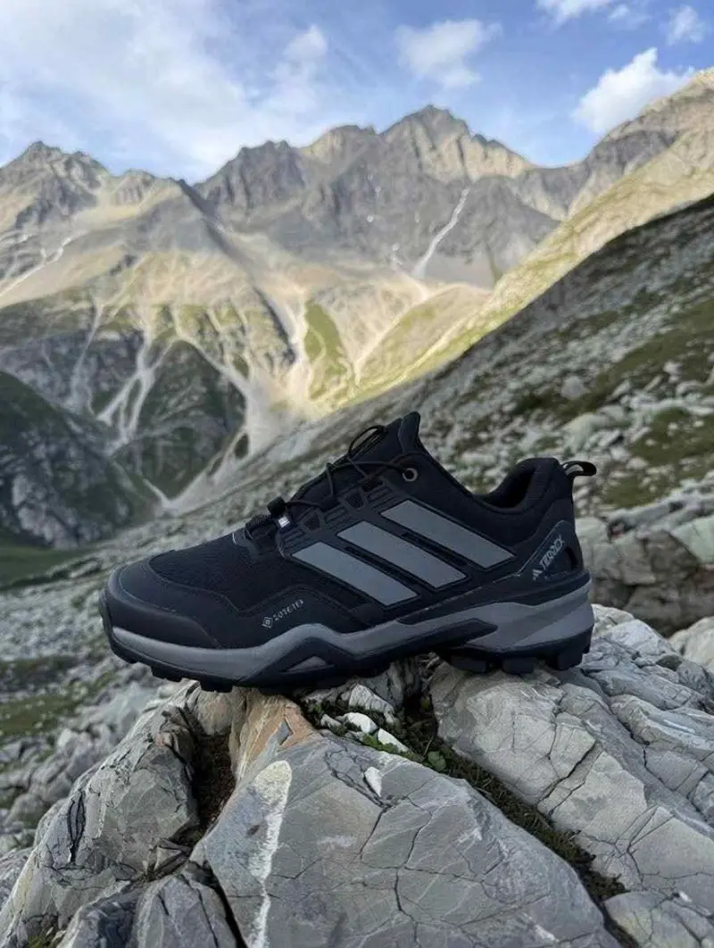 Adidas Terrex Skychaser Gore-Tex Hiking Black Grey 995 - Image 2
