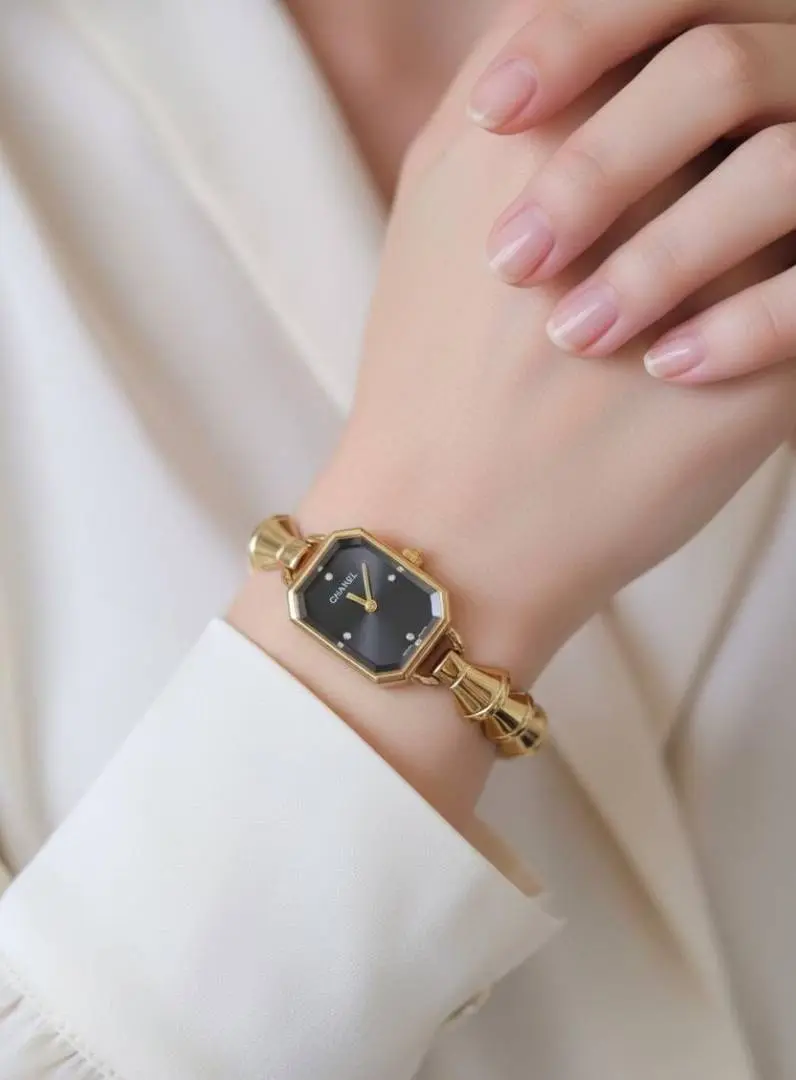 Chanel WATCH 157