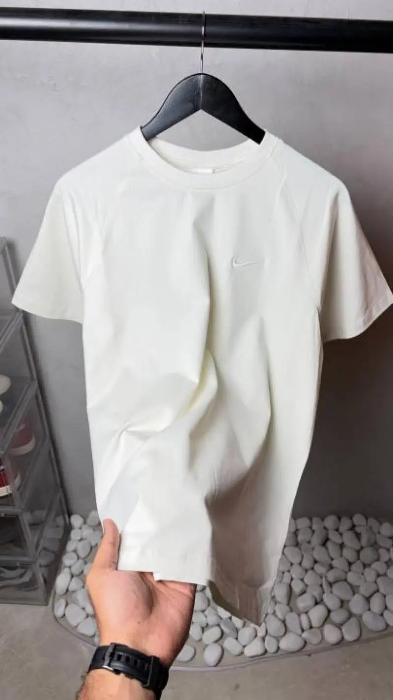 Nike Premium Round Neck T-Shirt 2653 - Image 2