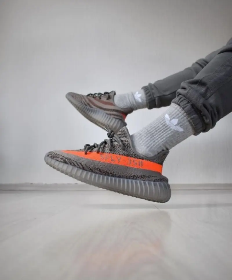 Adidas yeezy boost 350 v2 beluga - Image 2