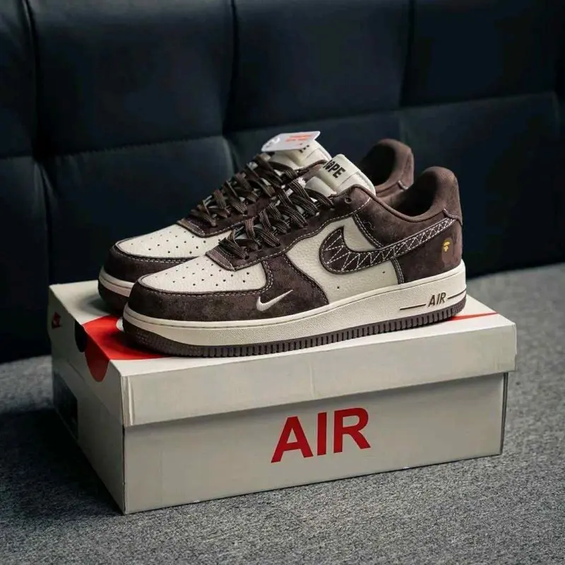 Nike Airforce 1 Low SE Craft Turne Sued Beige Brown 965