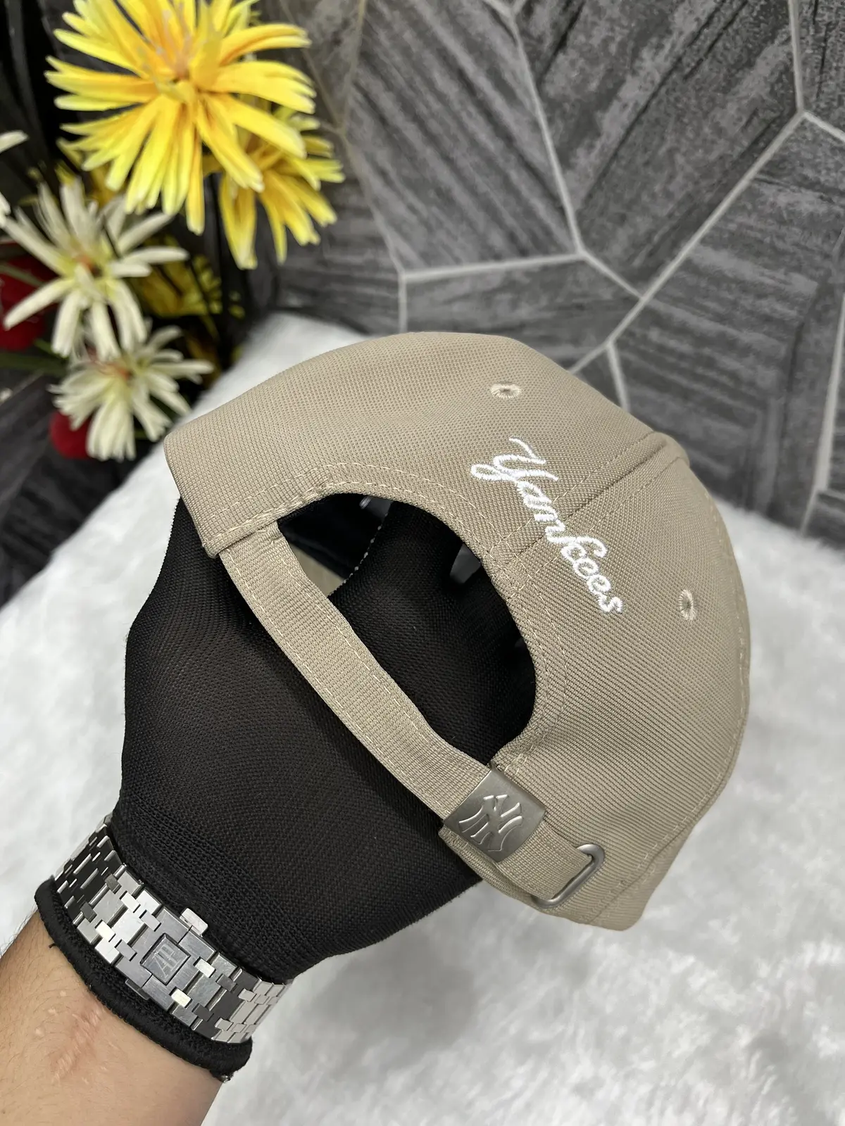 New York Yankees Apricot White Logo Premium Unisex Cap (With Safety Box) - Image 3