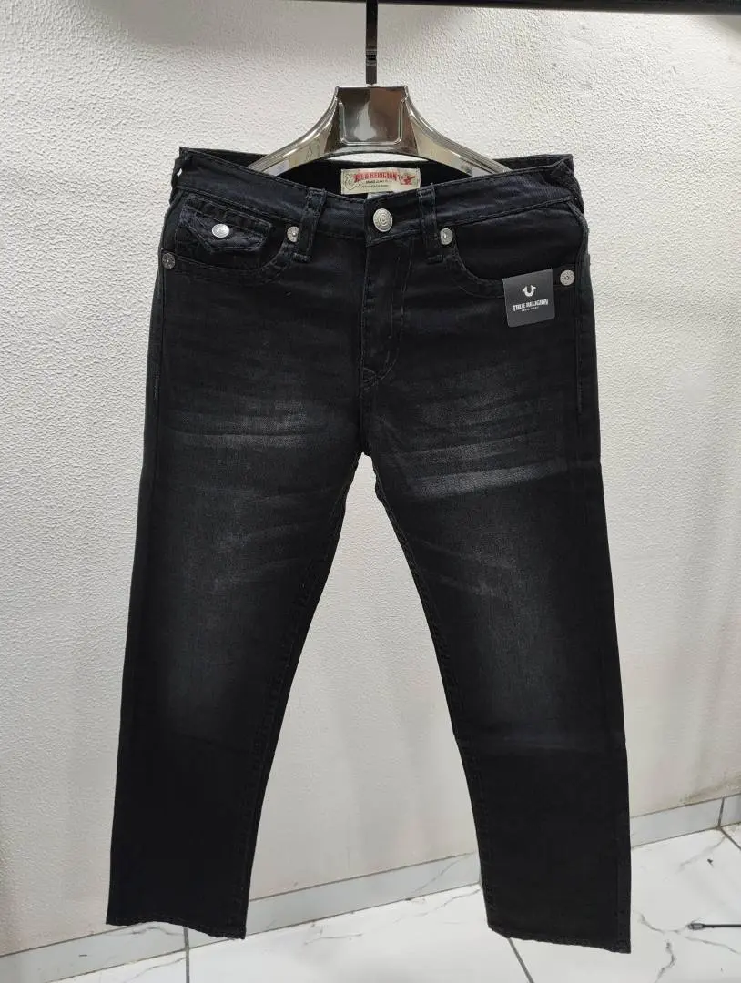 TRUE RELIGION IMPORTED STORE ARTICLE JEANS - Image 2