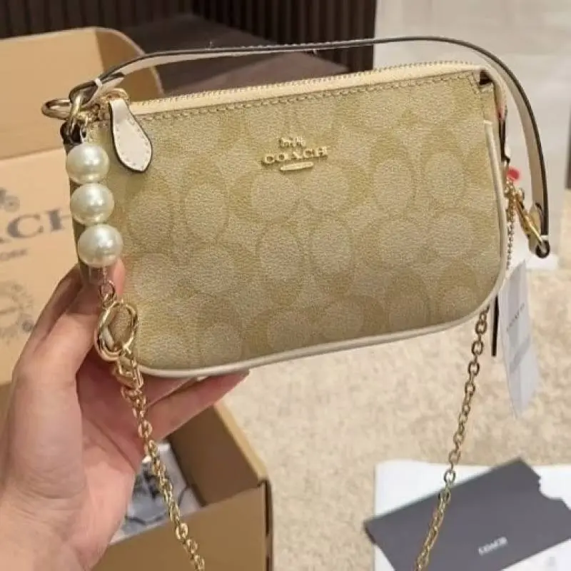Coach Nolita 19 ApWht With OriginalBox DustCover ChainBelt PearlCharm - Image 4