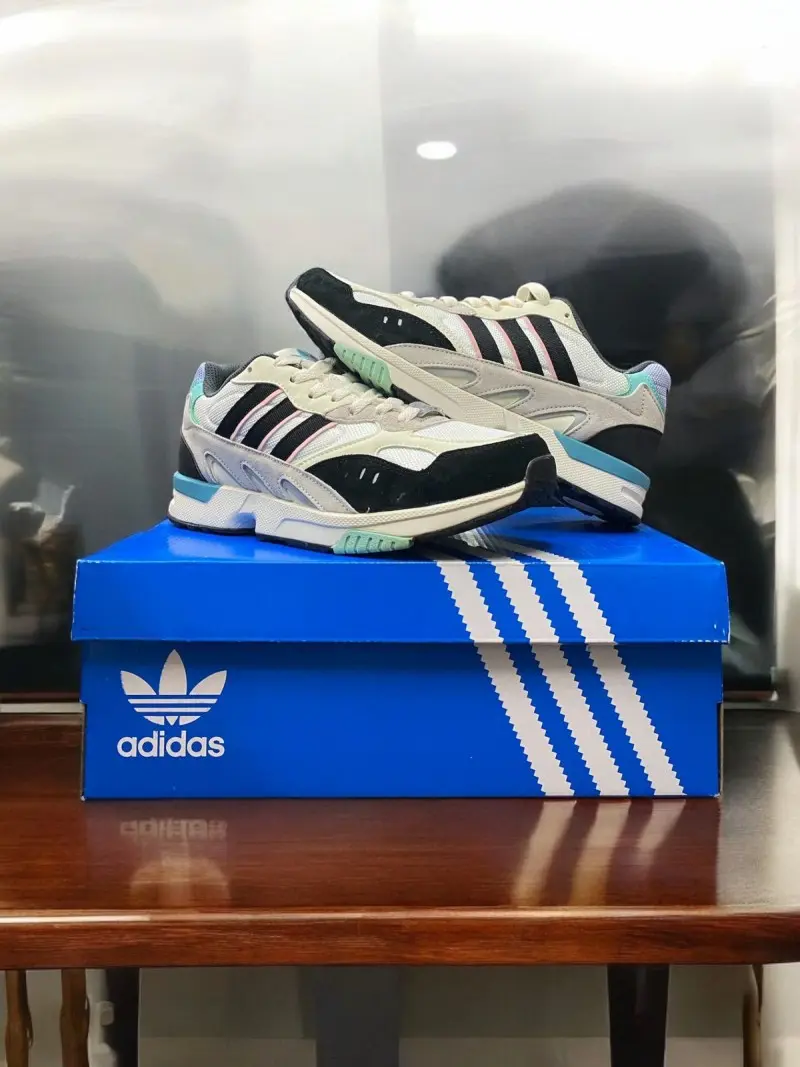 Adidas torsion super sneakers - Image 3