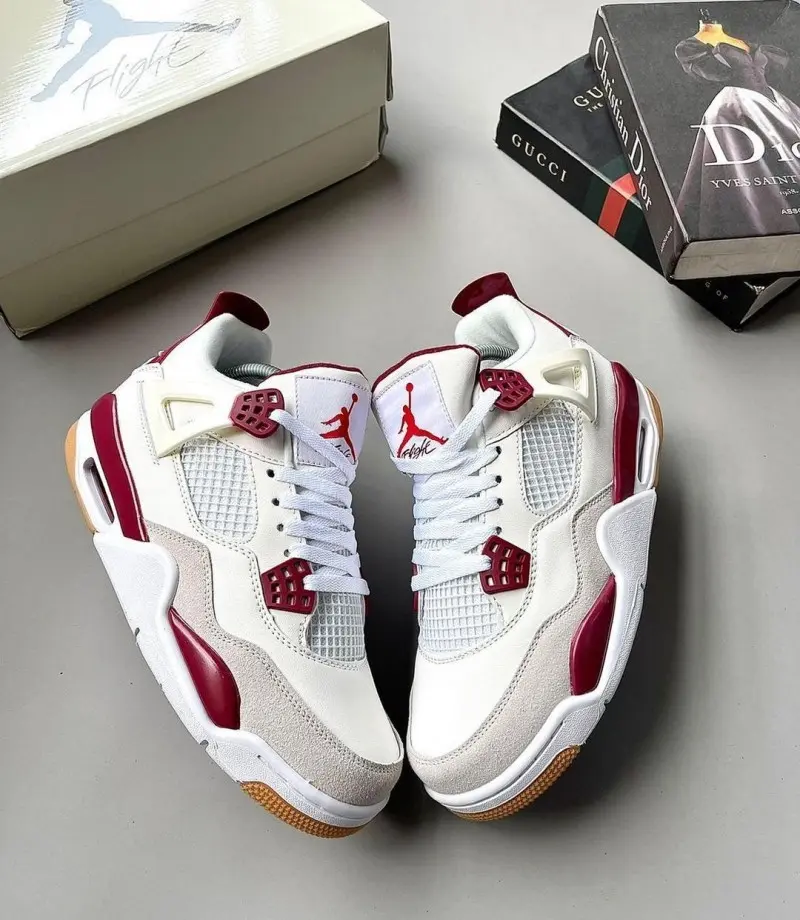 Nike SB x air jordan 4 varsity red - Image 3