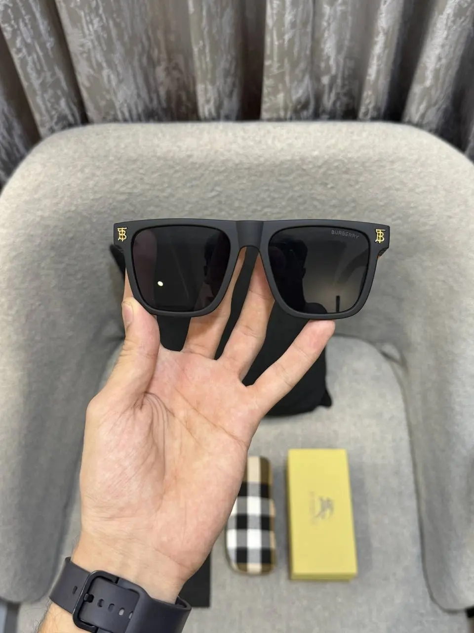 Burberry 2114 Premium Sunglass (Matt Frame) - Image 2