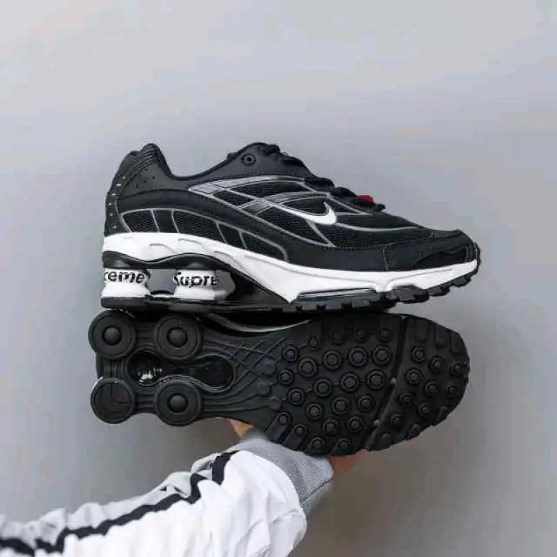 Nike Shox Ride 2 SP x Supreme Black White - Image 4