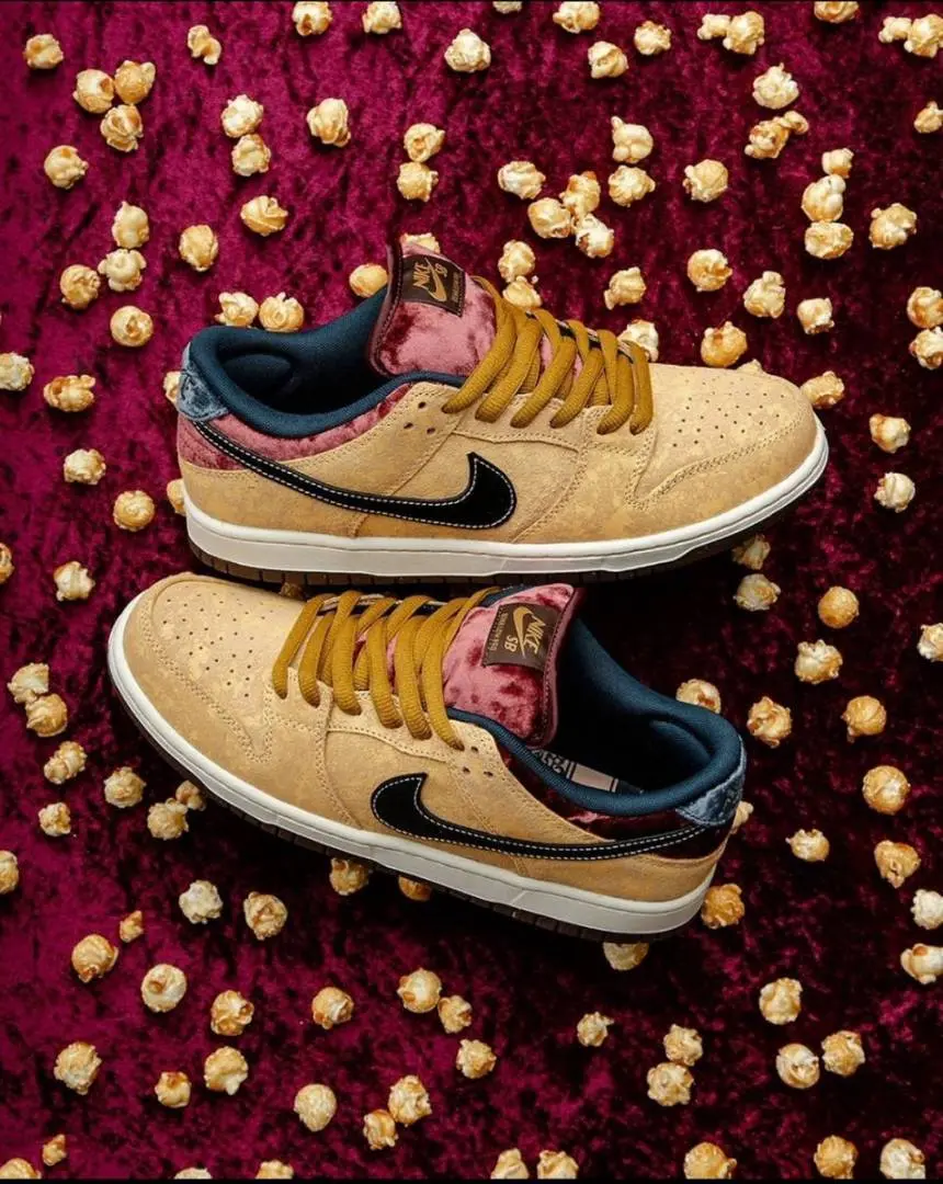 Nike SB Dunk Low Pro City Of Cinema - Image 7